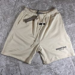 Essentials Short