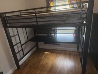 Loaf Bump Bed With Desk