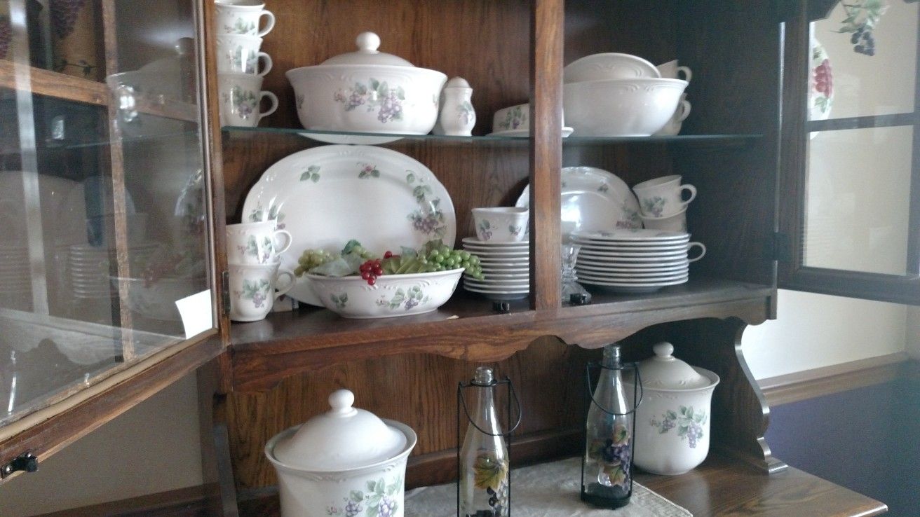 Pfaltzgraff Dishware Grapevine Pattern