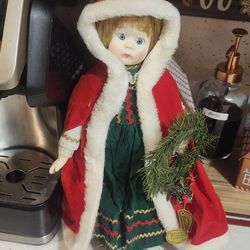 Vintage Christmas Musical Porcelain Doll 🎄
