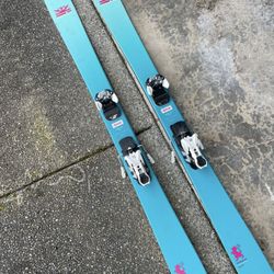 DPS Women Ski