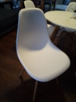 Dinning room table