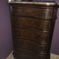 Bedroom furniture~Moving sale 