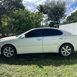 2005 Lexus ES 330