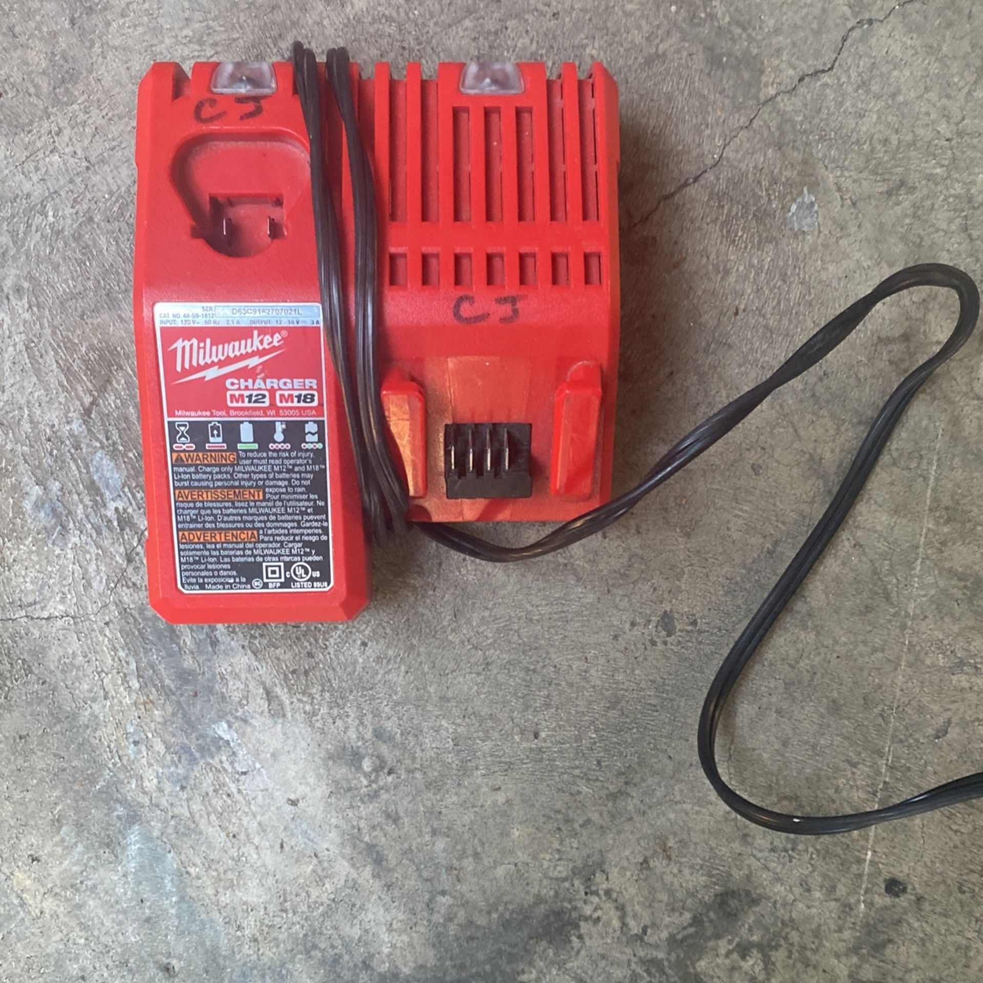 Milwaukee M18 Charger