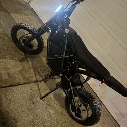 Vela E5 Slightly Modded 