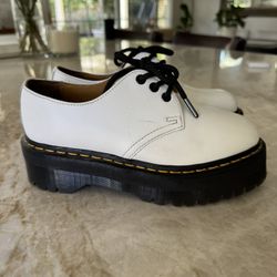 Doc Martin Size 7 Women