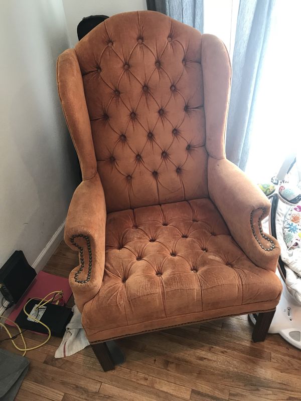 2 wingback vintage chairs for Sale in Vancouver, WA - OfferUp