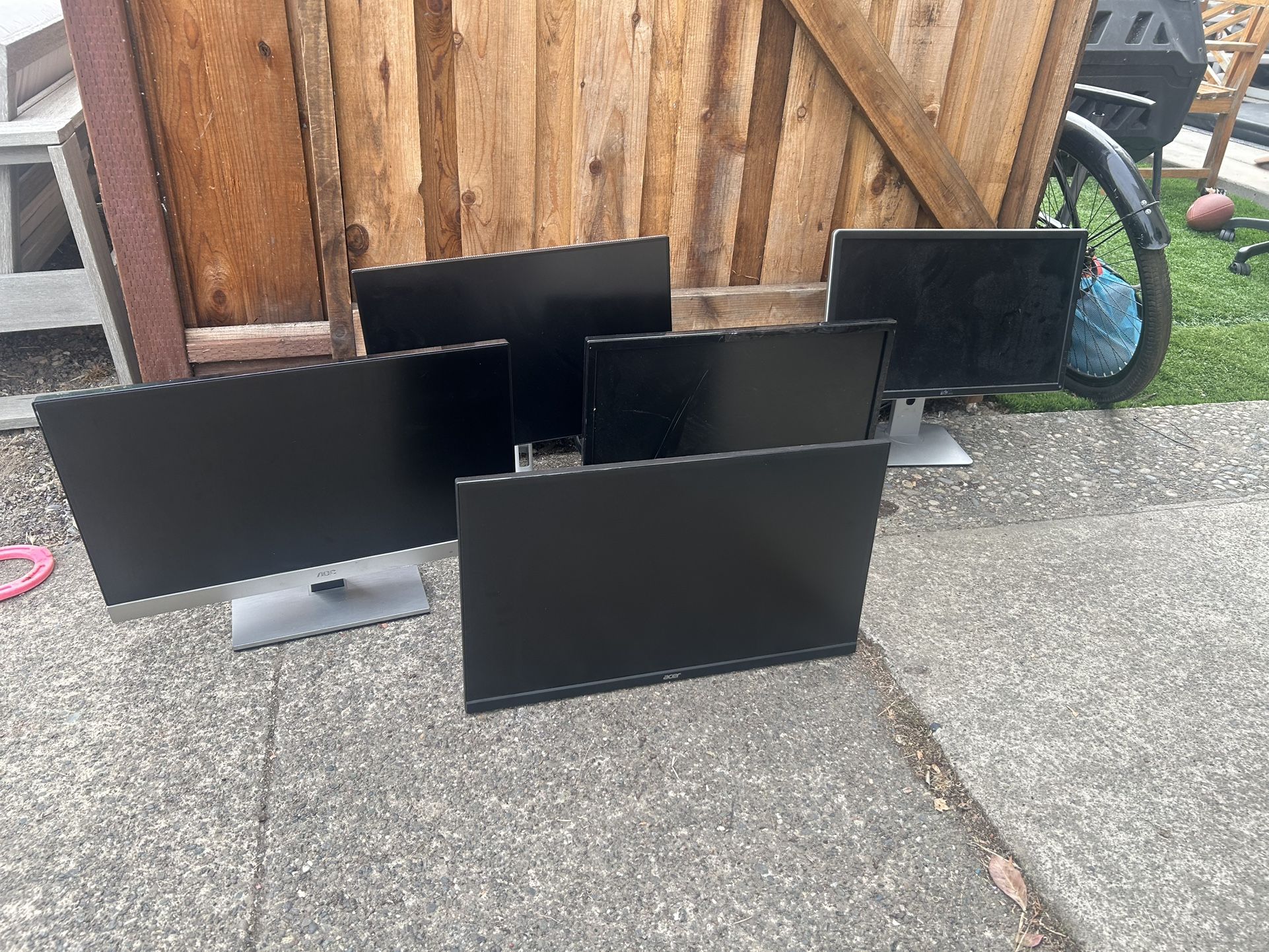 24” - 27” Computer Monitors $30-50