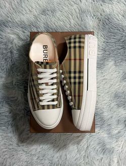 Burberry’s
