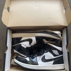 Jordan 1 mid
