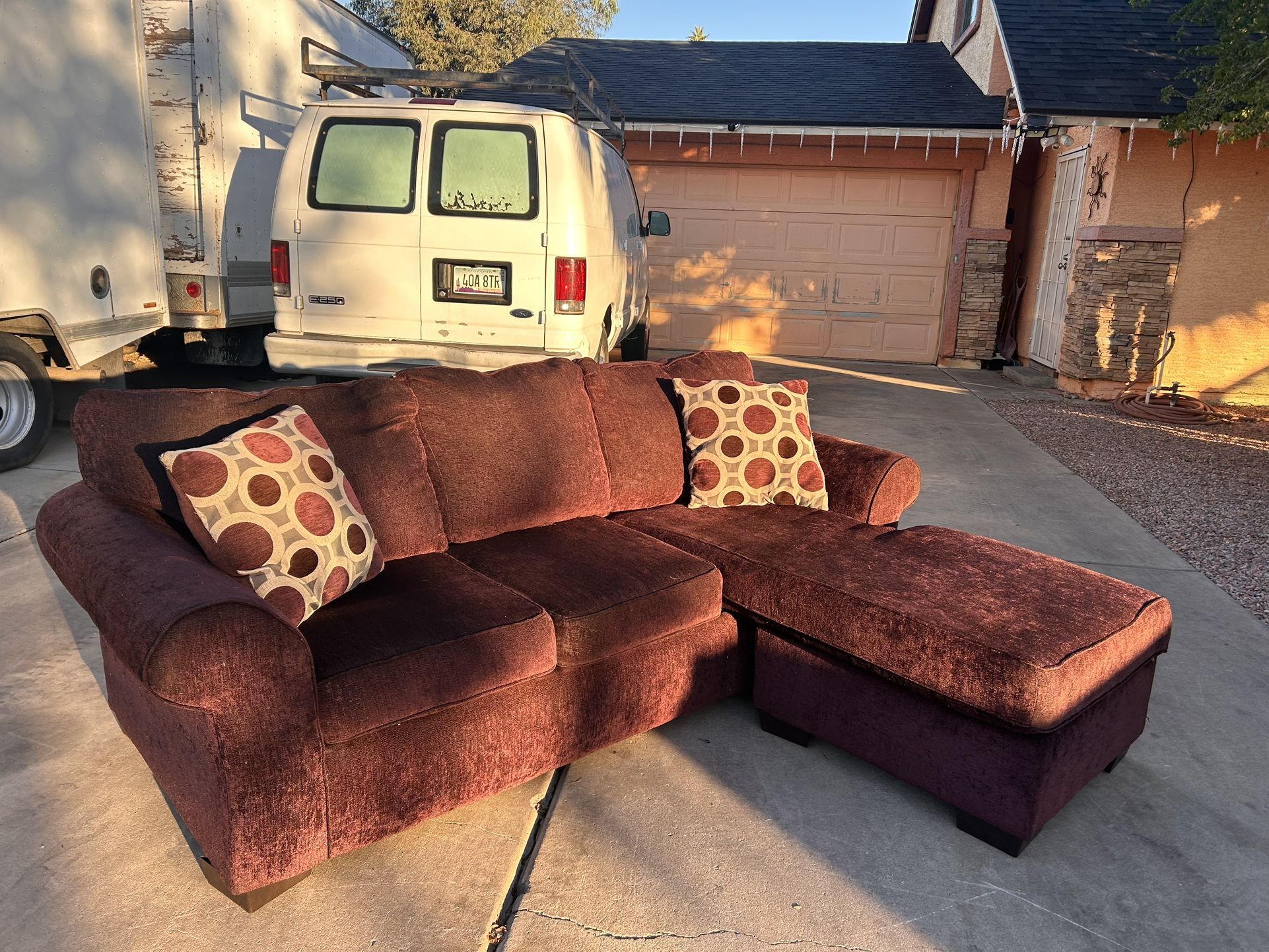 Brown Sectional. $350 Delivered Free Today. After 6:00 When I get Off Work