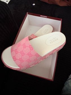 Gucci slippers