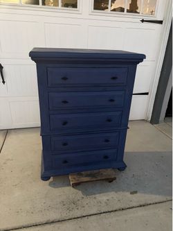 Solid wood dresser