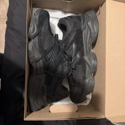 New balance Black 9.5M