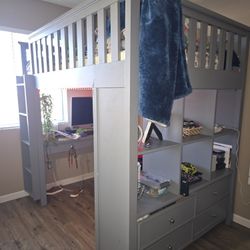 Full Size Loft Bed With Desk