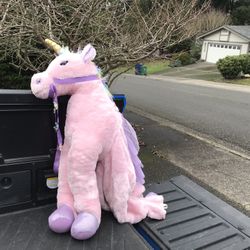 Child Kid Children Walking Unicorn Horse Child Puts it’s Legs Into The Back  Legs and Walks The Unicorn 