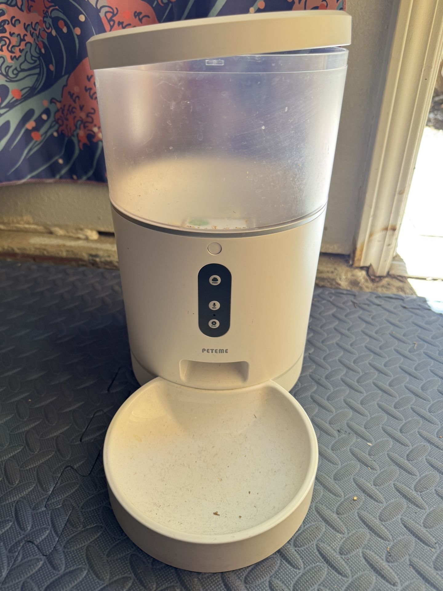 Automatic Pet Feeder With Manual Included 