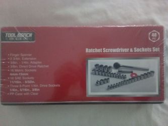 40 piece Ratchet Screwdriver and socket set