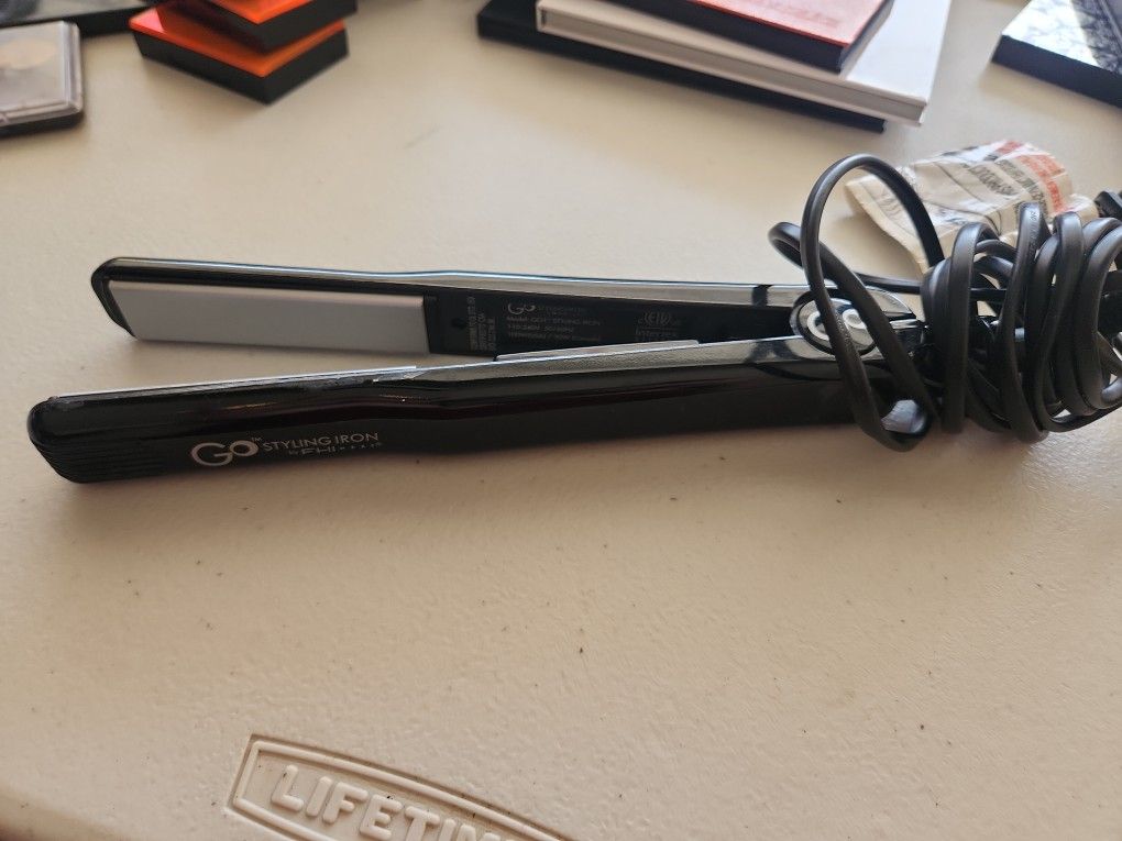 Hair Straightening Iron 