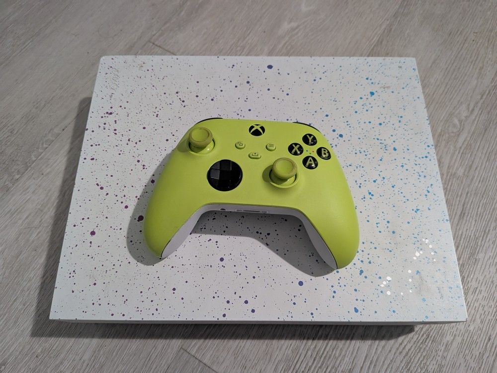 Xbox One X 2k20 Edition