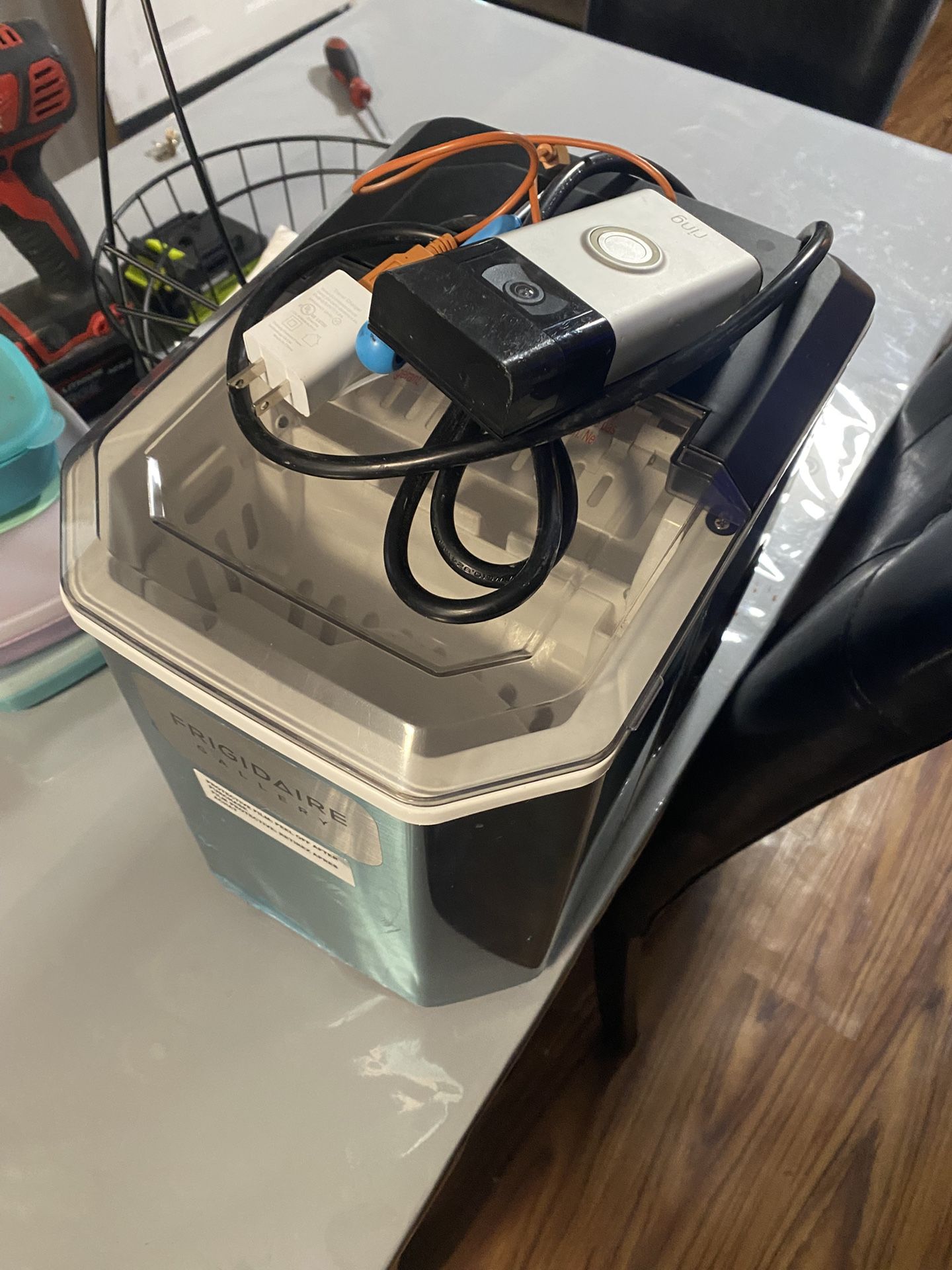 Ice Machine And Ring 