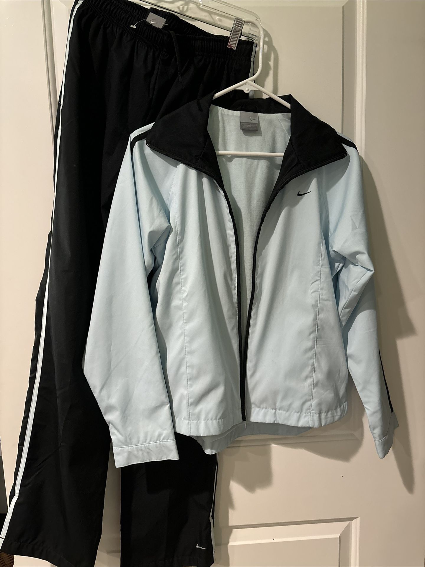 Nike Womens Black Light Blue Athletic Track Jacket and Pants S 4-6
