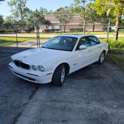 2004 Jaguar XJ 8