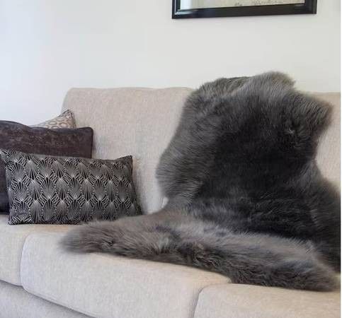 Dover Grey Sheepskin Rug (2x3ft)