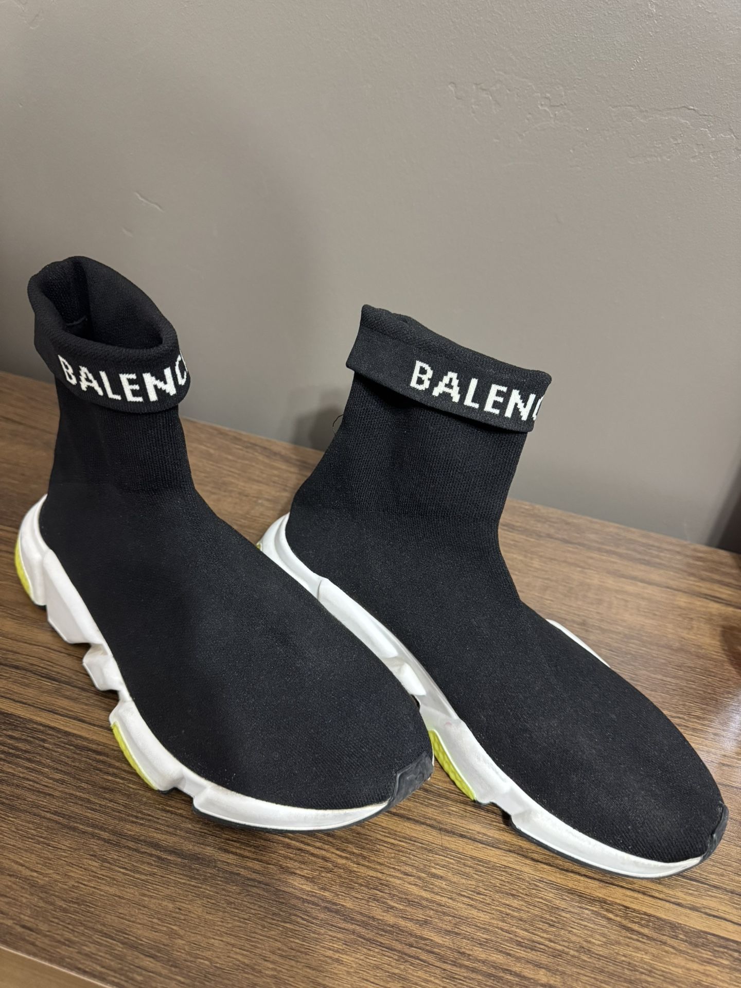 Balenciaga Mens Speed Black White Yellow Logo Cuffed High