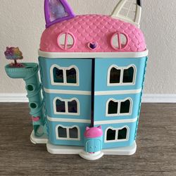 Gabby Doll House 