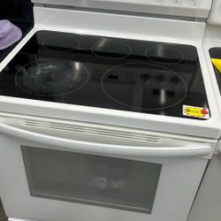 Frigidaire Electric Stove 