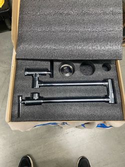 Pot filler faucet