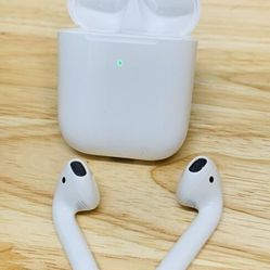 *Airpods Pros 1st Gen & Airpods 1st Gen*