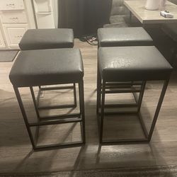 Set of 4 Black Counter Height Bar Stools