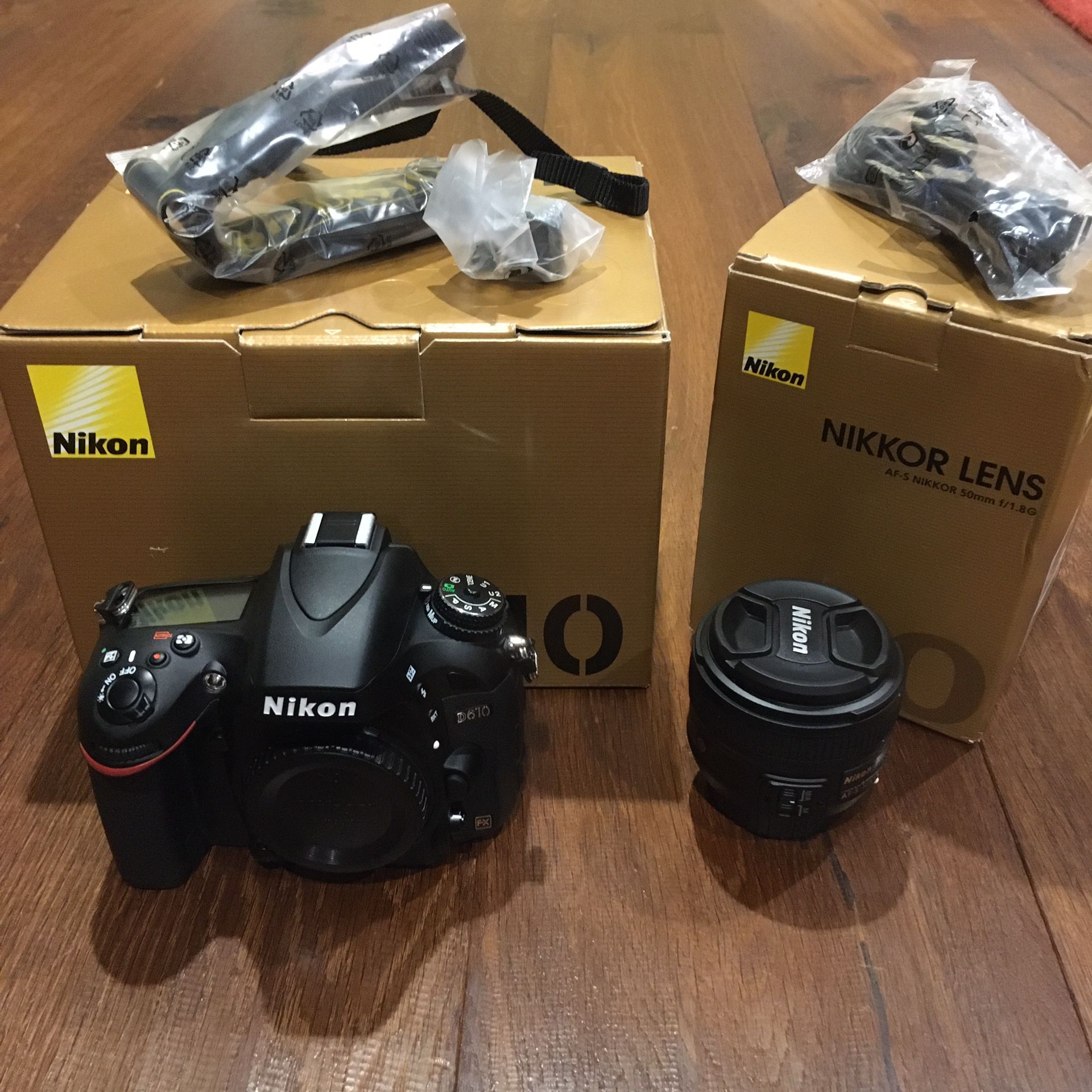 Nikon D610+50mm f/1.8 Bundle (under 25 pictures taken)