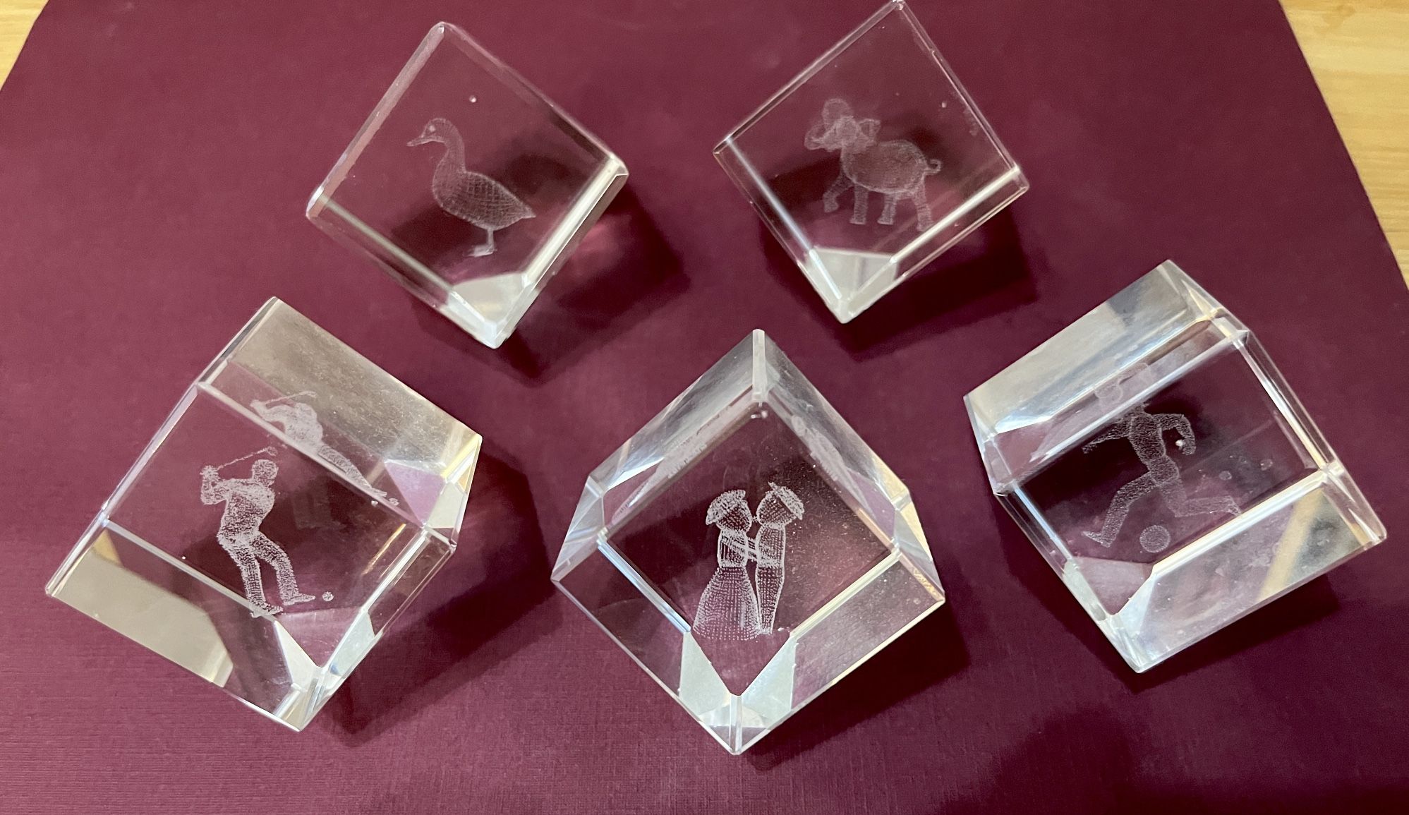 Mini Laser 3D Etched Square Art Glass Cube (B-2)