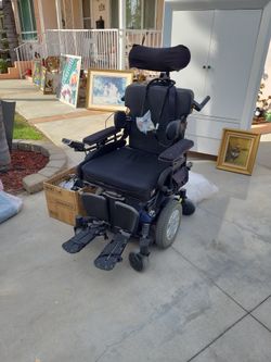 Electric Wheelchair 