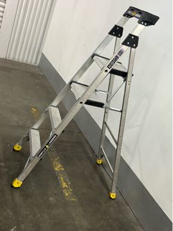 5.5 ft. Aluminum Dual Platform Heavy-Duty Ladder with Project Bucket (10 ft. Reach), 300 Ib. Capacity Type IA Duty Rating