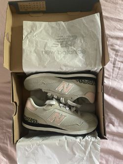 NEW BALANCE KIDS SIZE 13 💯🔥🔥🔥