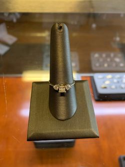 Women’s 14K White Gold Diamond Ring