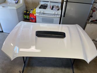 2017. Toyota Tacoma. Hood.  Parts