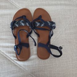 Toms Womans Shoes Size 8 
