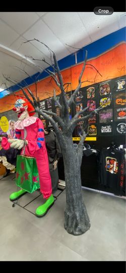 Spirit Halloween tree
