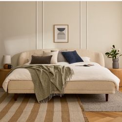 Free Article Queen bed- Today Only. Will Be On The Curb 