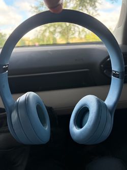 Beats Solo Over-Ear Wireless Headphones Blue