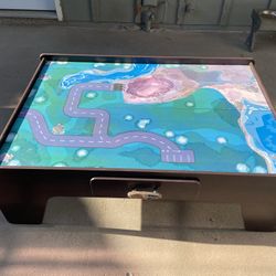 Train / Toy Table