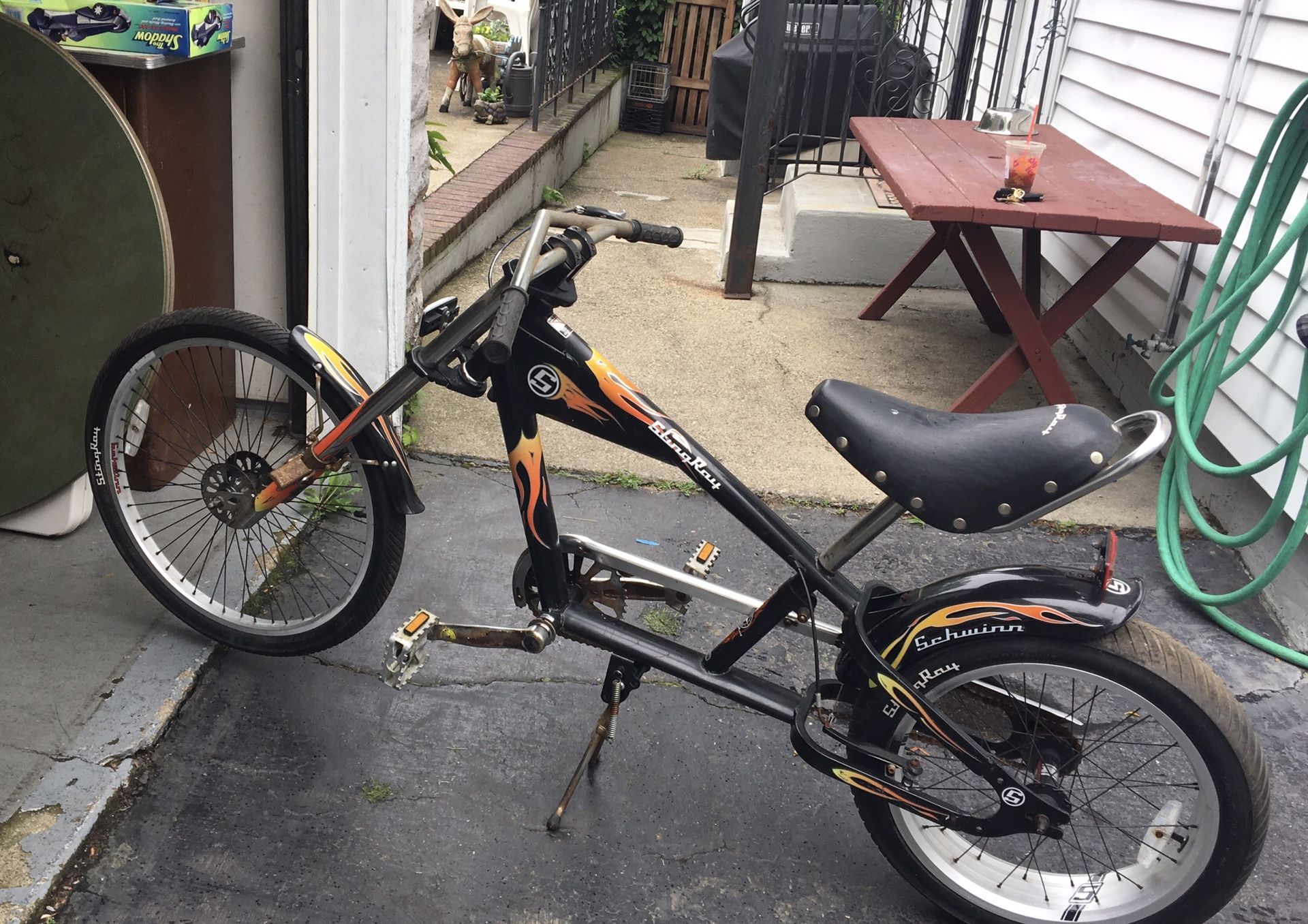 Schwinn StingRay Bike OCC Chopper Black/Chrome with Orange Flames 20”