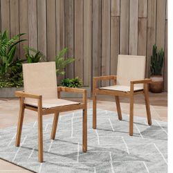 Outdoor dining chairs