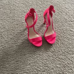 Jessica Simpson High Heels